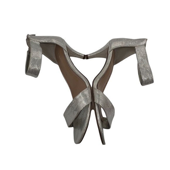 Style & Co Silver Ankle Strap Heeled Sandals Size 8.5 Women’s - Picture 4 of 8
